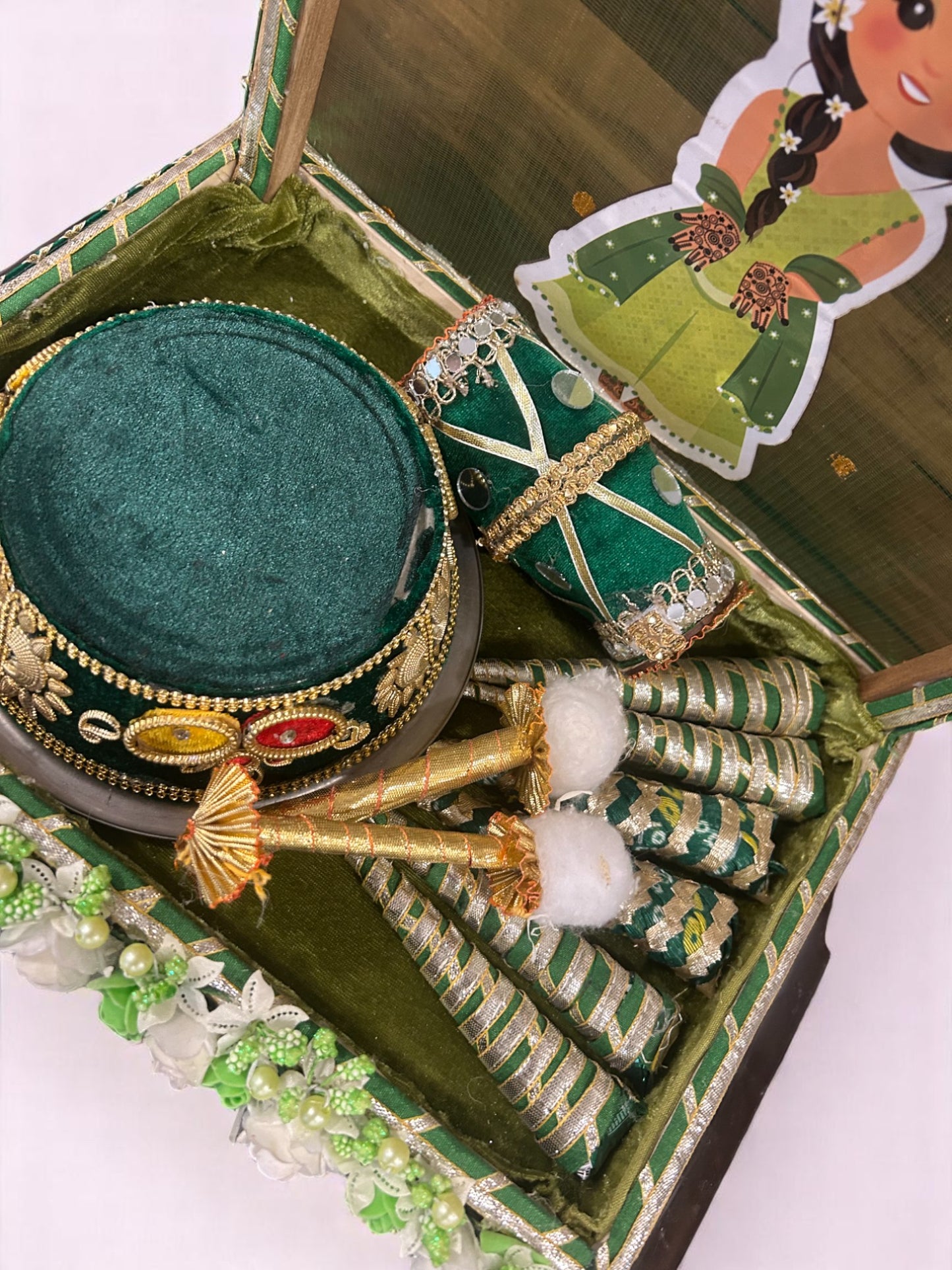 Large Mehendi Platter in Pinewood Standing Tray with Girl Cutout, Pearl Hangings, 6 Decorated Cones & Steel Bowl | Wrap Shap