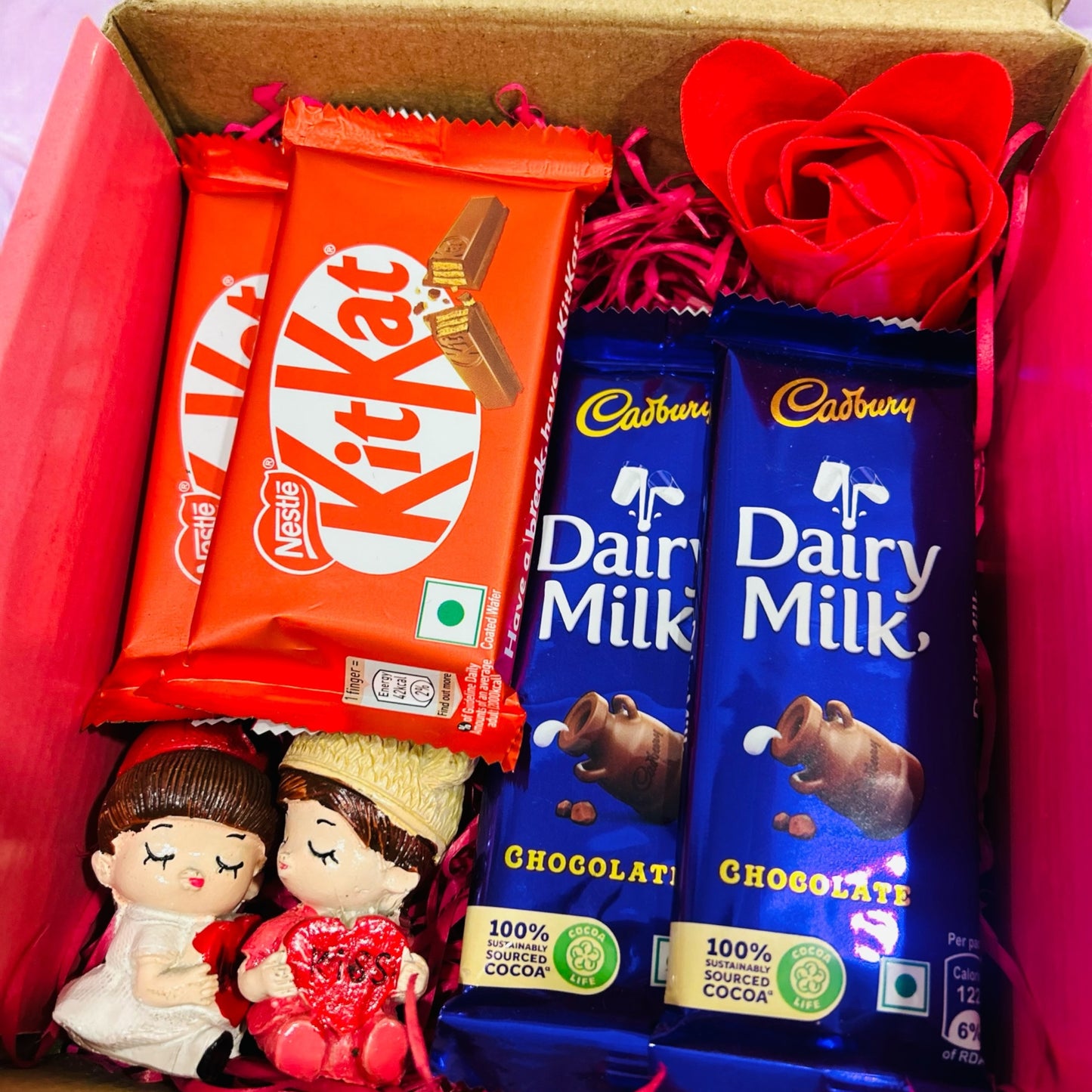 Romantic Couple Figurine with Chocolate Hamper – Valentine, Anniversary, Birthday, Wedding Gift