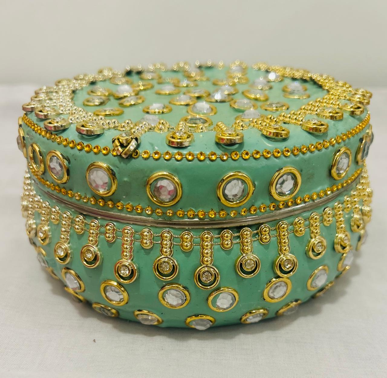Elegant 6-Inch Round Steel Decorated Box in Pastel Shade – Perfect for Wedding & Festive Gifting