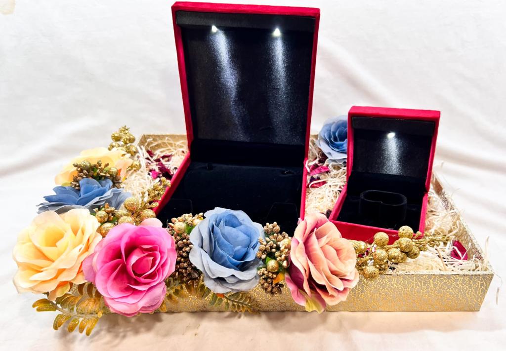 Jewellery Platter with Rose Border – Includes Jewellery Set & Bangle Box | Customisable for Men | Wrap Shap