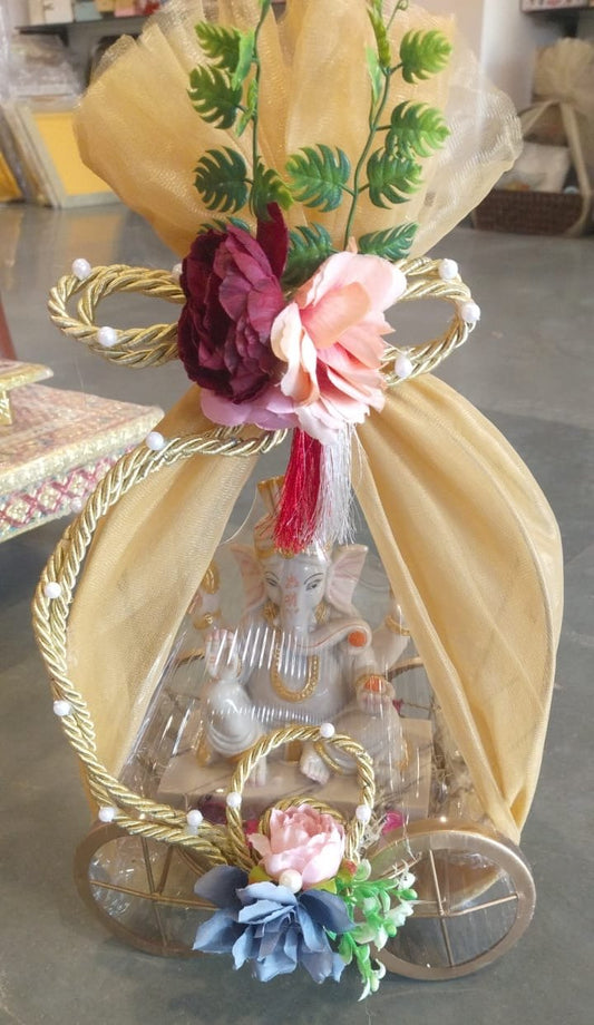 Decorative Ganpati in Carriage Gift Hamper – A Perfect Blessing for Every Occasion