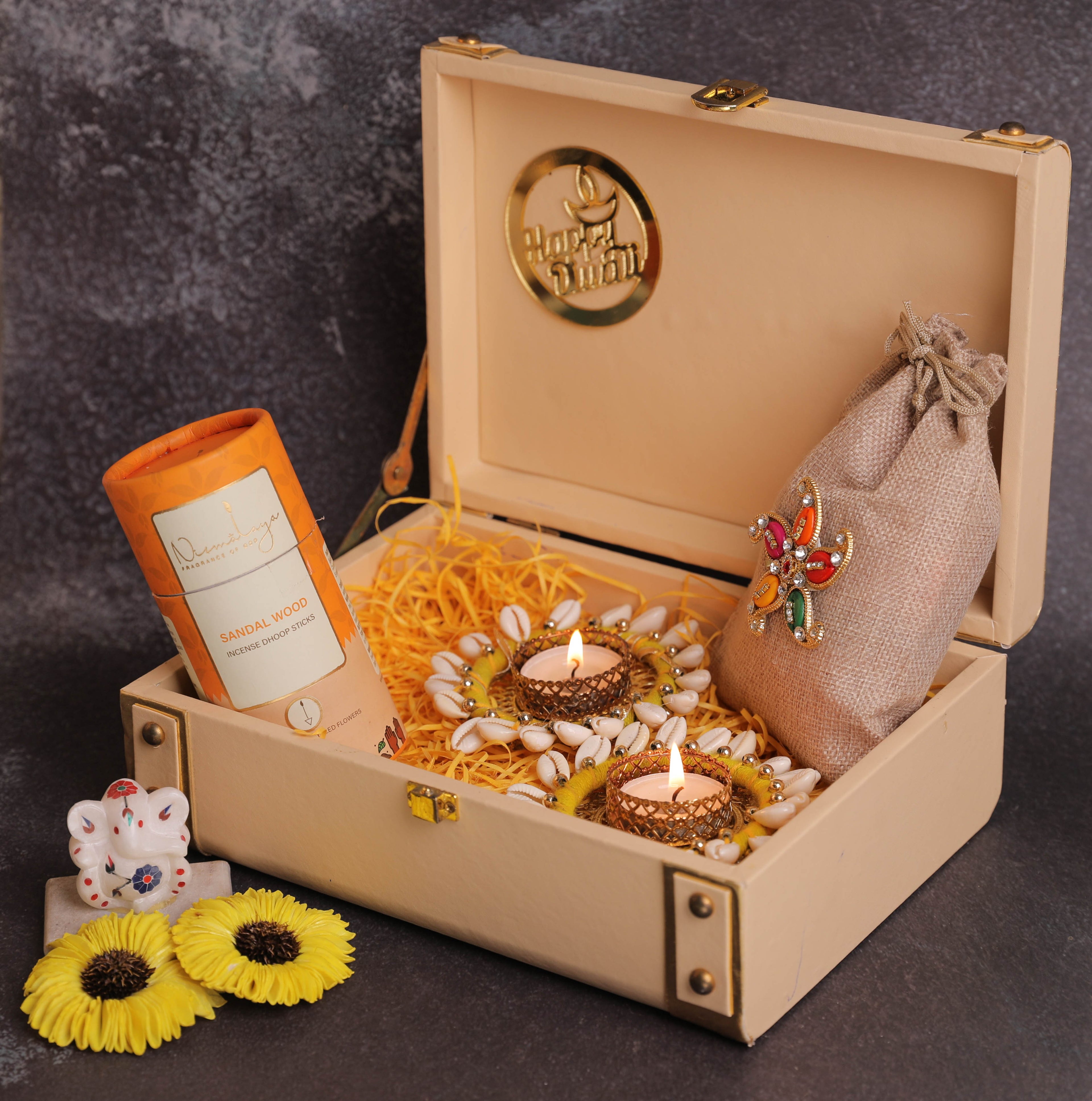 Festive Elegance Trunk Hamper