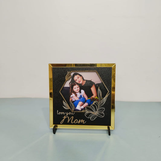 Eternal Love: Customizable 'Love You Mom' Photo Frame