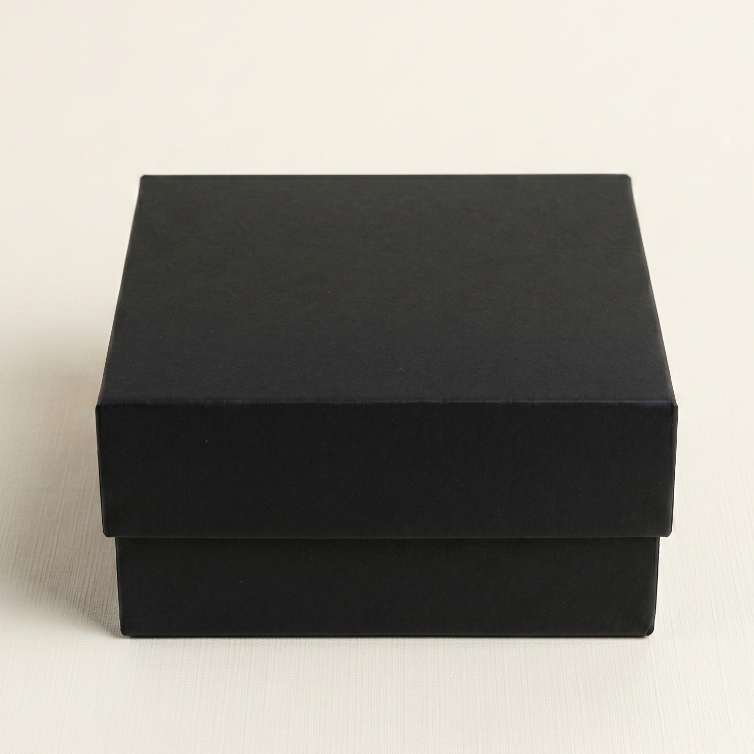 Decorative gift box suitable for return gifts, festive gifting and corporate giveaways