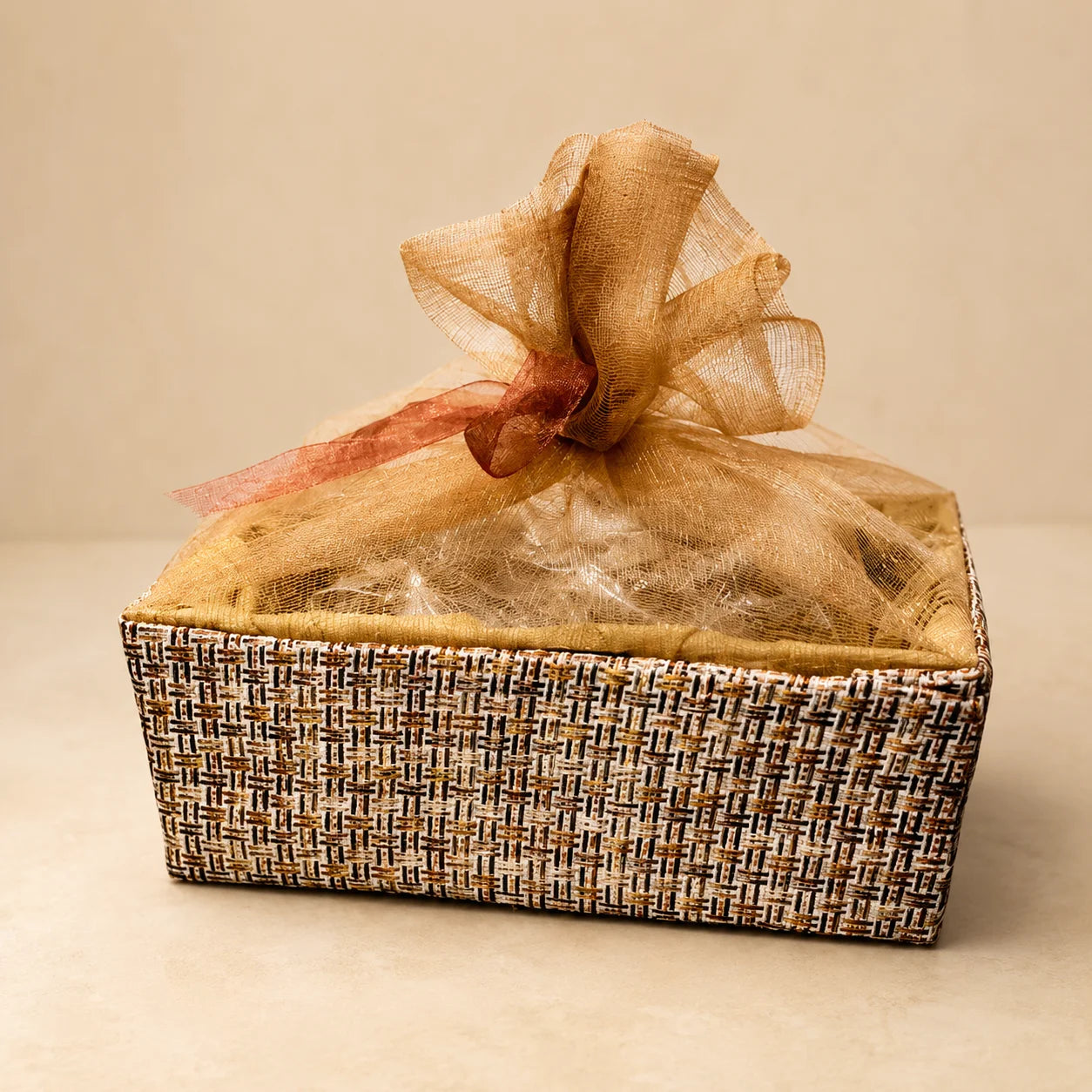 Premium Compton 2 Jar basket made from MDF for festive gifting, wedding hampers, and corporate gift packaging. Elegant MDF hamper basket designed to hold two dry fruit jars, chocolates, sweets, gourmet treats, and festive gifts
