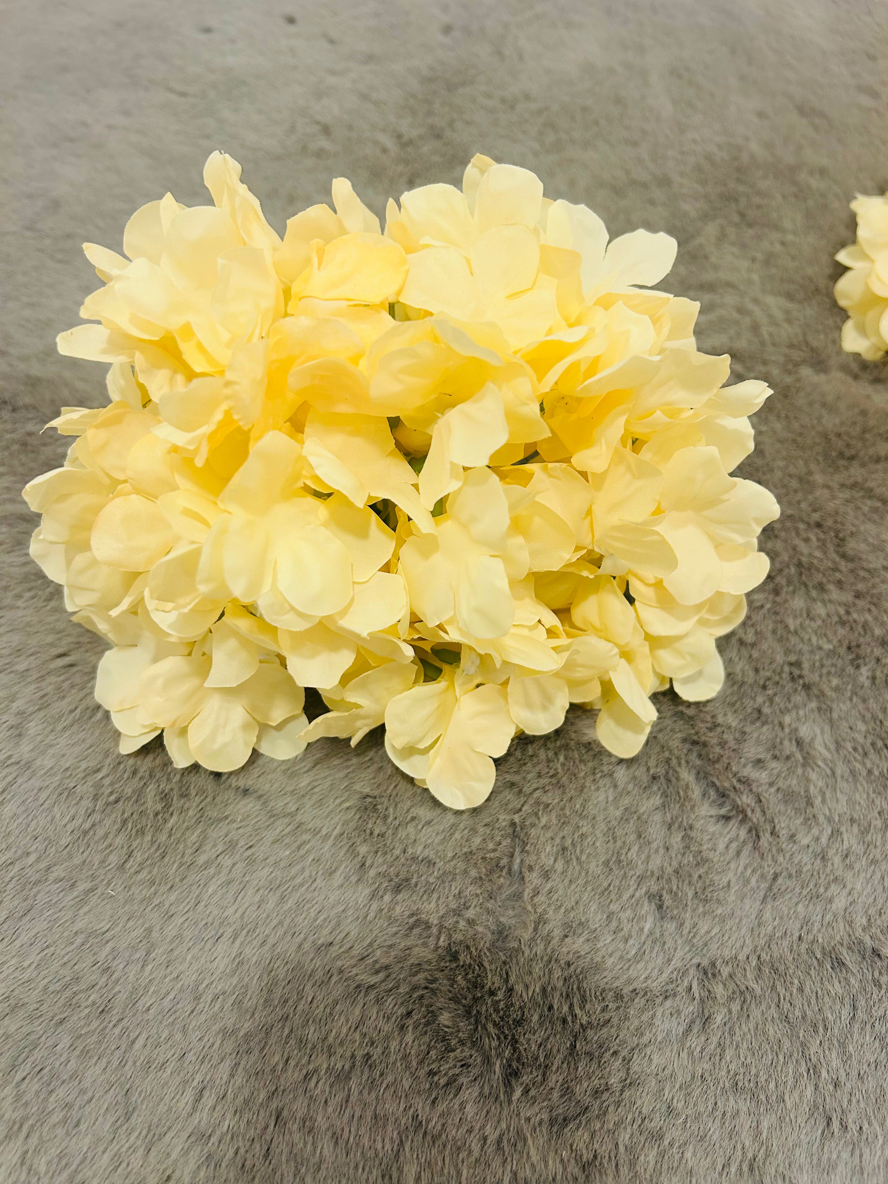 Lush Hydrangea Flower Bunch - 10 Flowers in One Elegant Arrangement