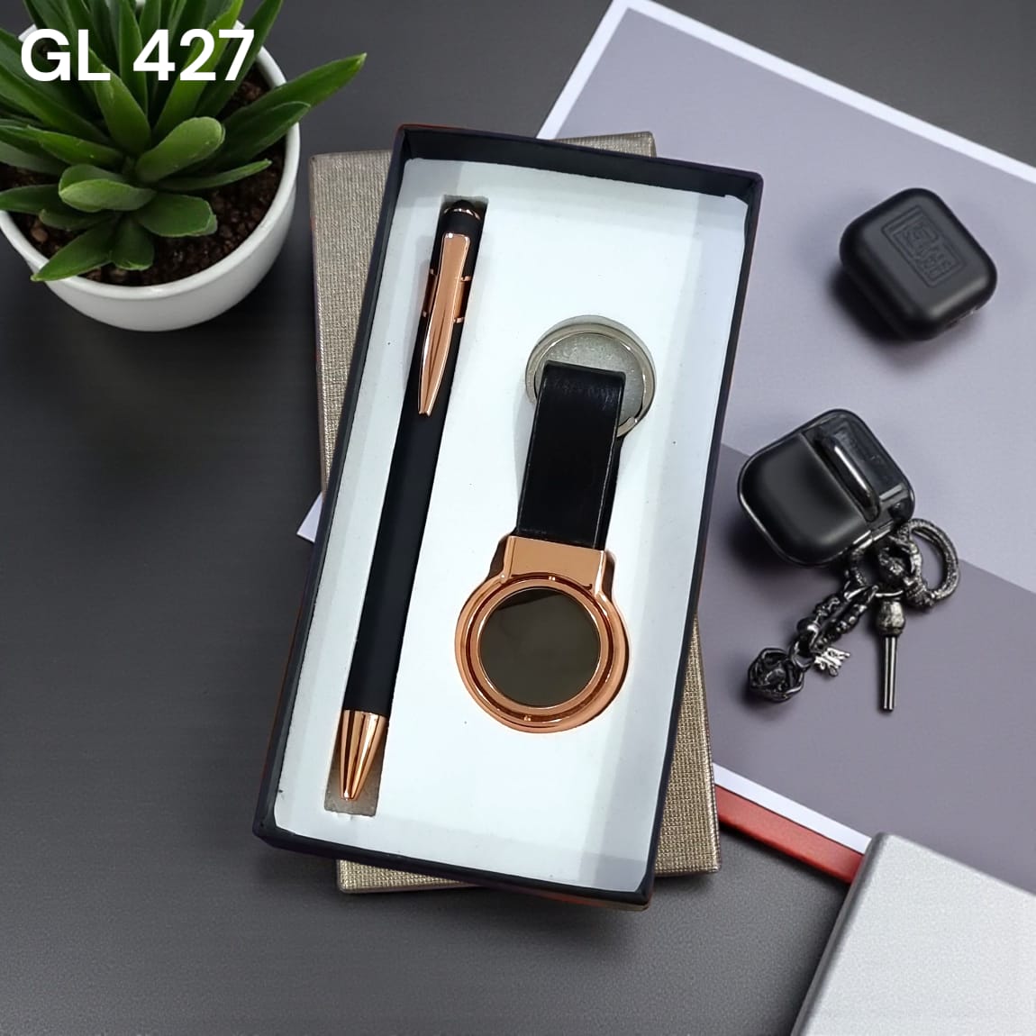 2-in-1 black corporate gift set with ballpoint pen and keychain