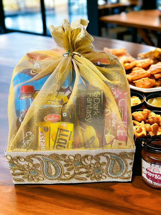 Golden Delights Festive Gift Basket