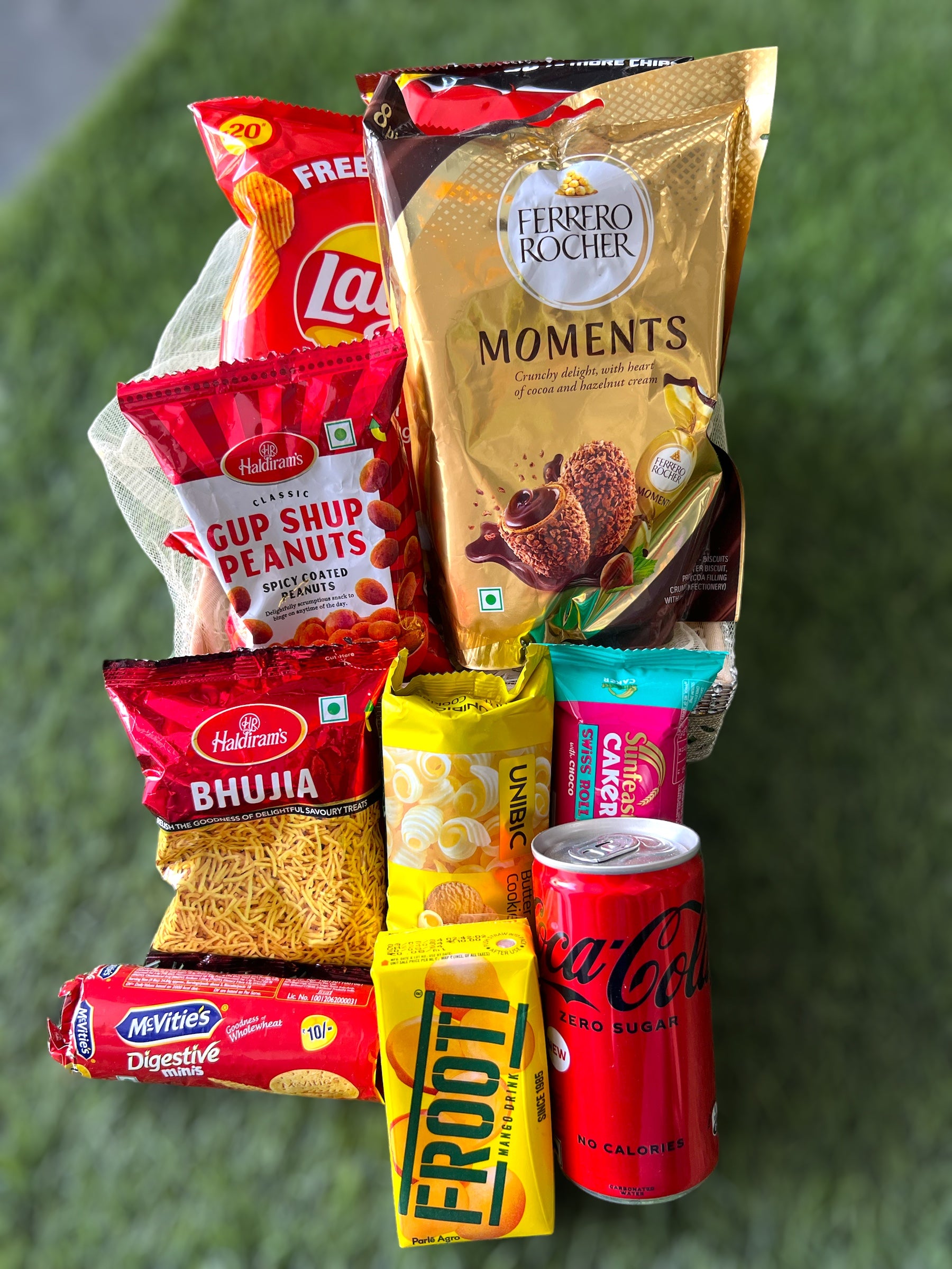 Snacks Included Savoury Bliss: Snack Gift Hamper – Wrap Shap