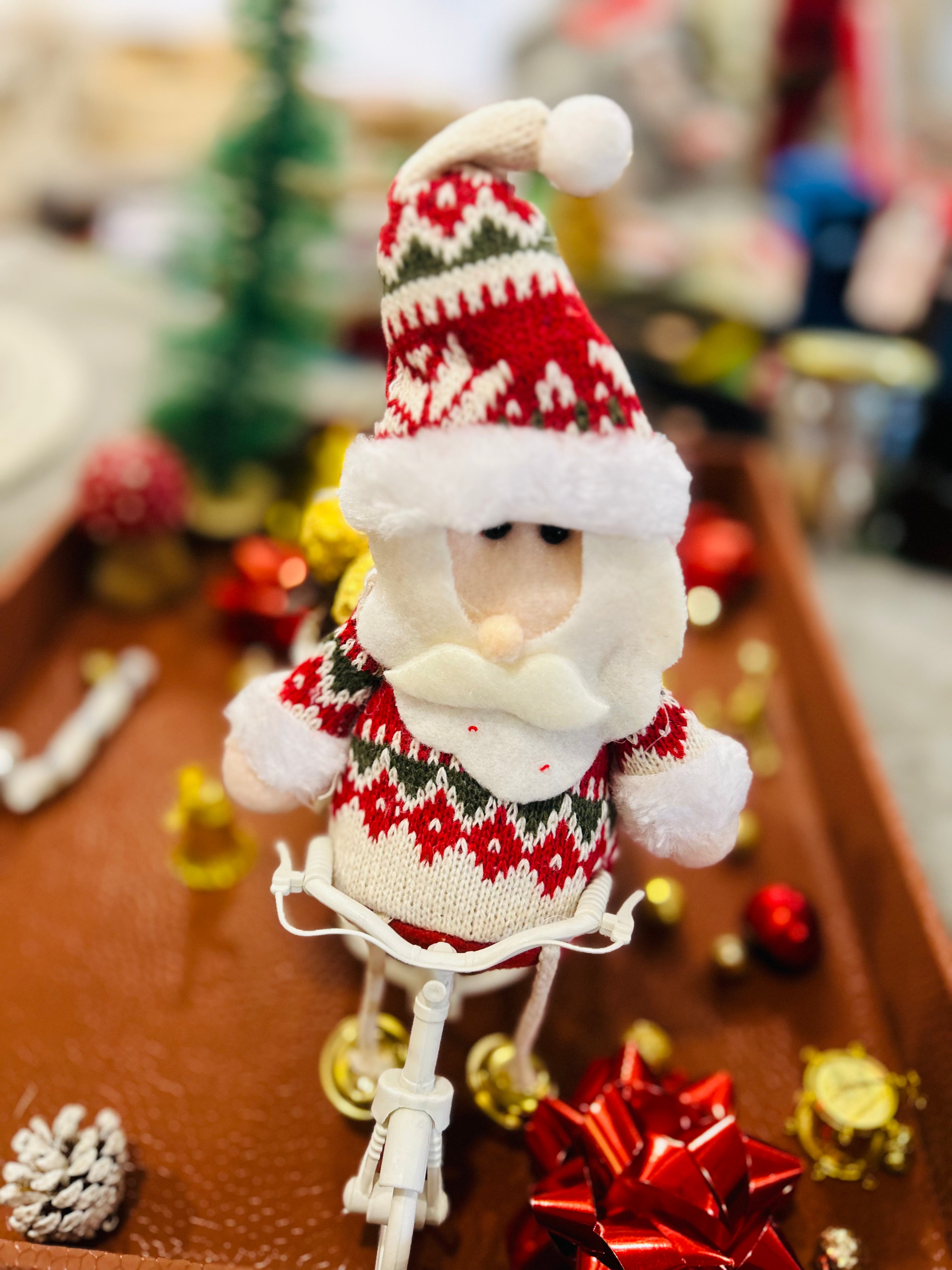 Festive Christmas Hamper – Santa-Themed Cycle with Ferrero Rocher