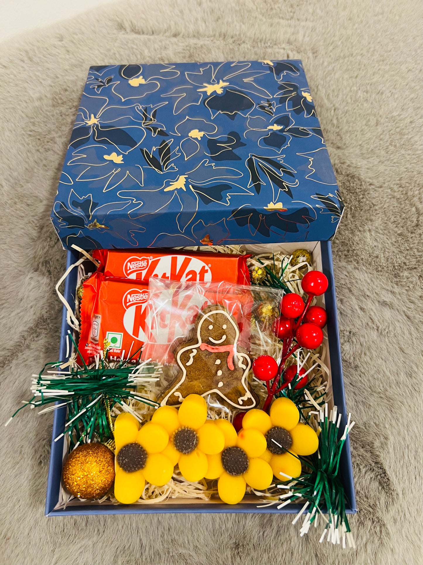 Elegant Christmas Hamper in Rigid Box – Gingerbread, Designer Floral Candle & KitKat Chocolates