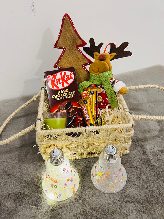 Luxury Christmas Hamper – Wooden Xmas Tree, Reindeer Decor, Scented Candle, Tree Lights & Chocolates