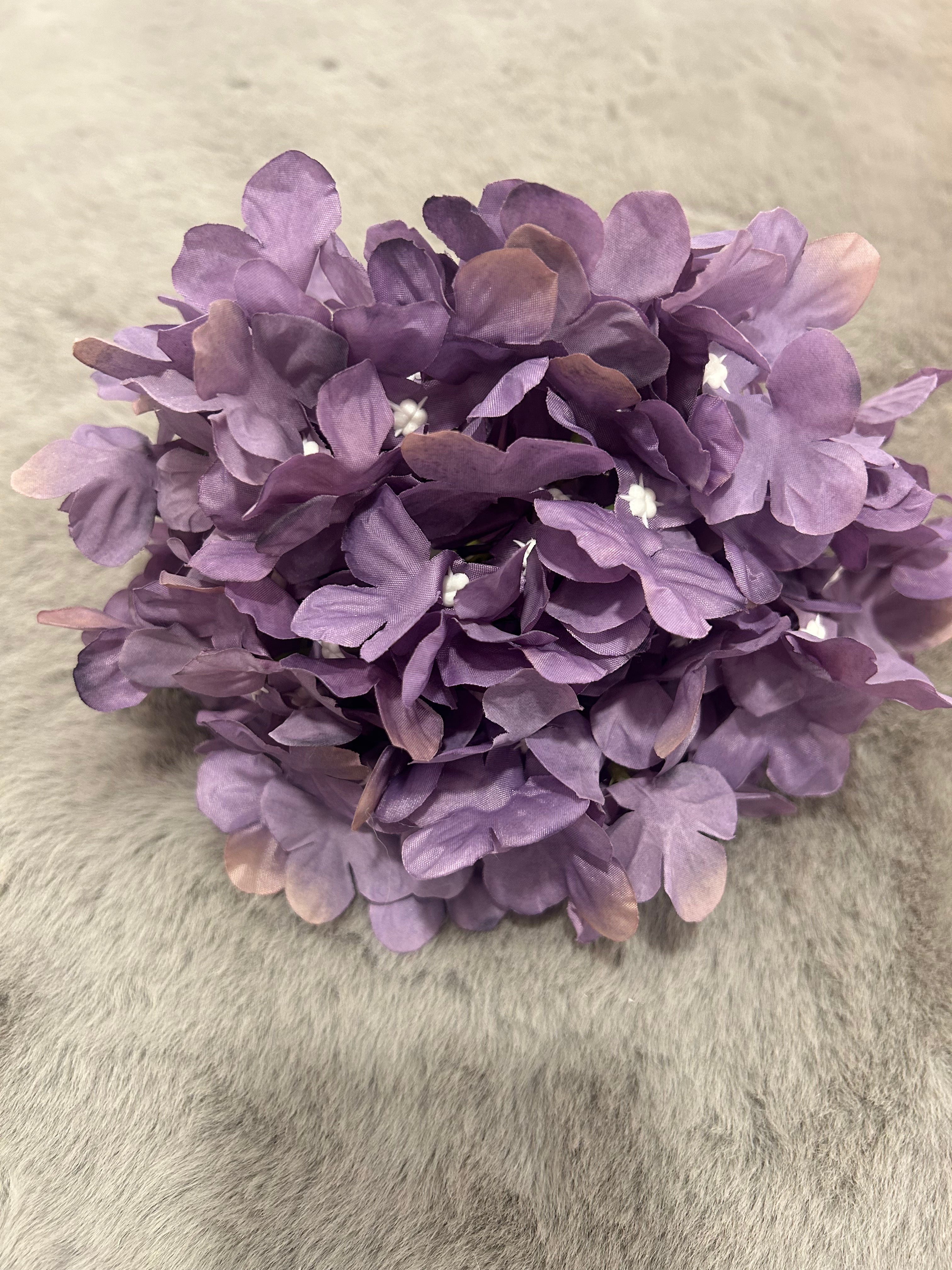 Lush Hydrangea Flower Bunch - 10 Flowers in One Elegant Arrangement
