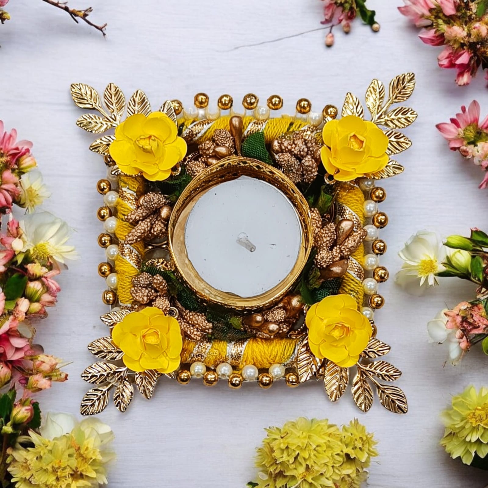4-inch tea light candle holder for home décor