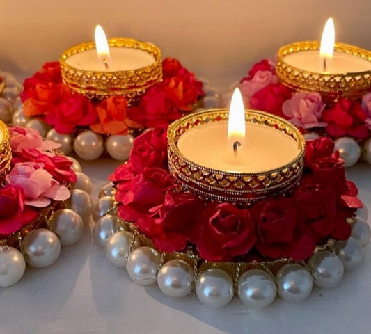 Elegant floral tealight holder with pearls
