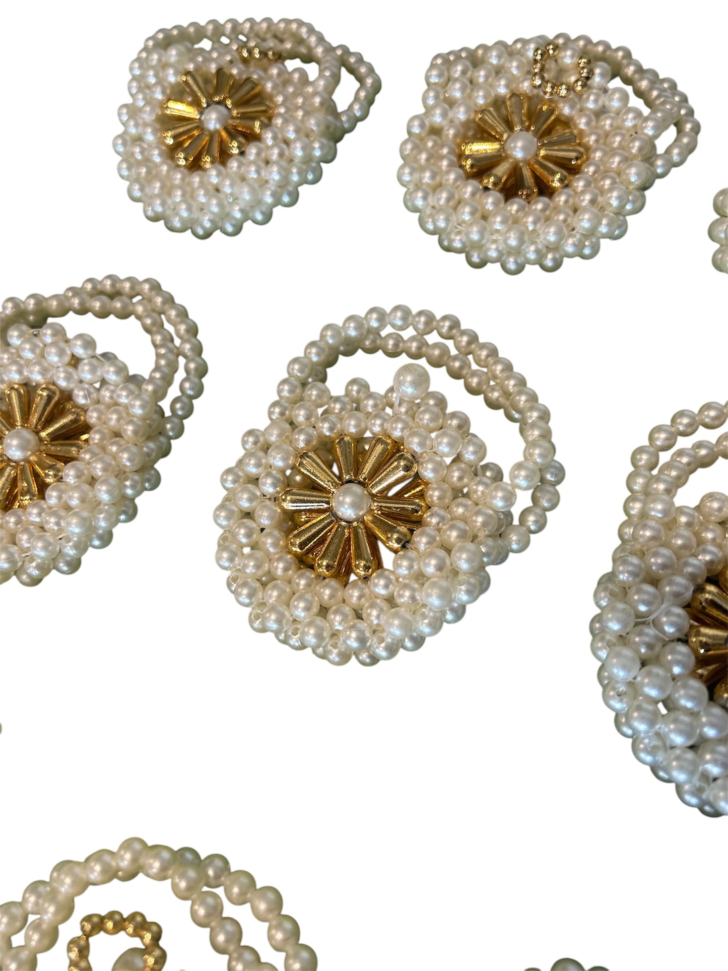 Small Round Pearl Coin Gifting Bags for Gold & Silver Coins, Bars, Ginni – Elegant Return Gift Packaging | Wrap Shap