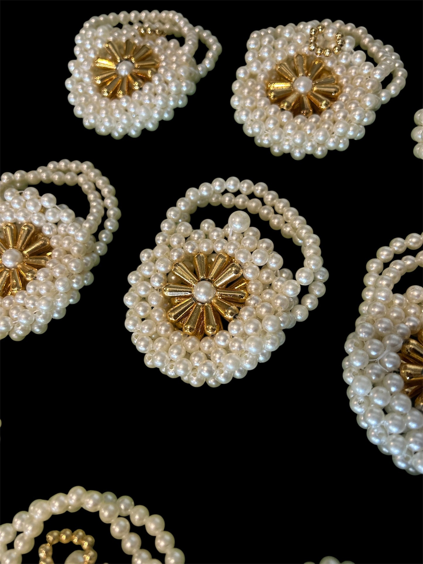 Small Round Pearl Coin Gifting Bags for Gold & Silver Coins, Bars, Ginni – Elegant Return Gift Packaging | Wrap Shap