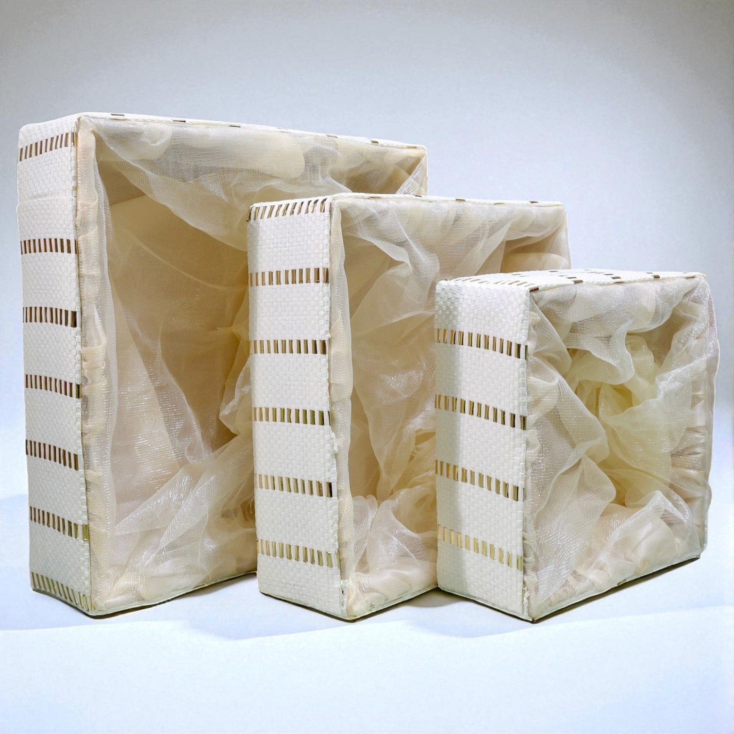 Wrap Shap Premium Gold Square Basket – Elegant Gift Hamper Base for Festive & Wedding Packaging | 3 Sizes