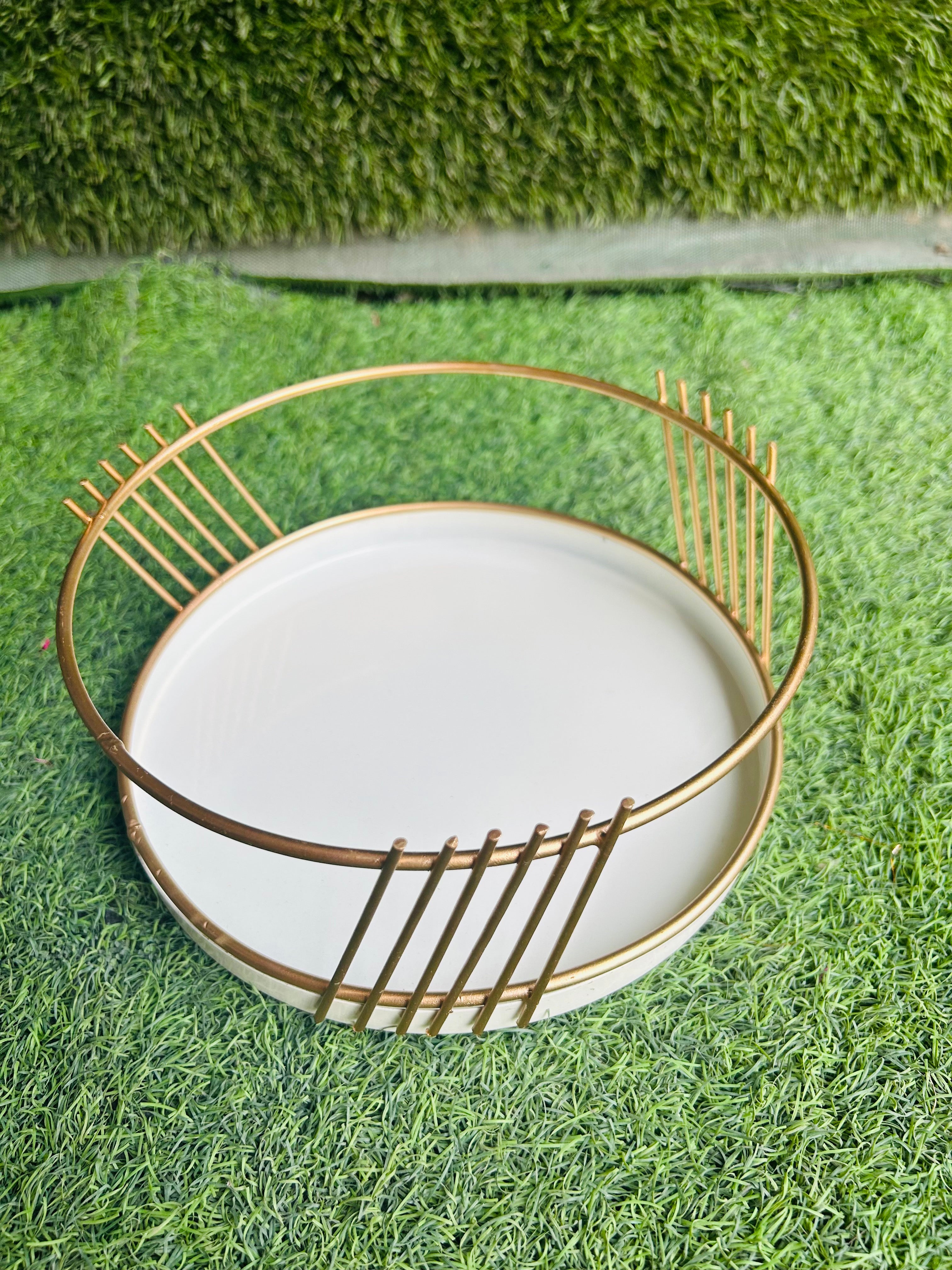 Metal Cake Platter, Basket