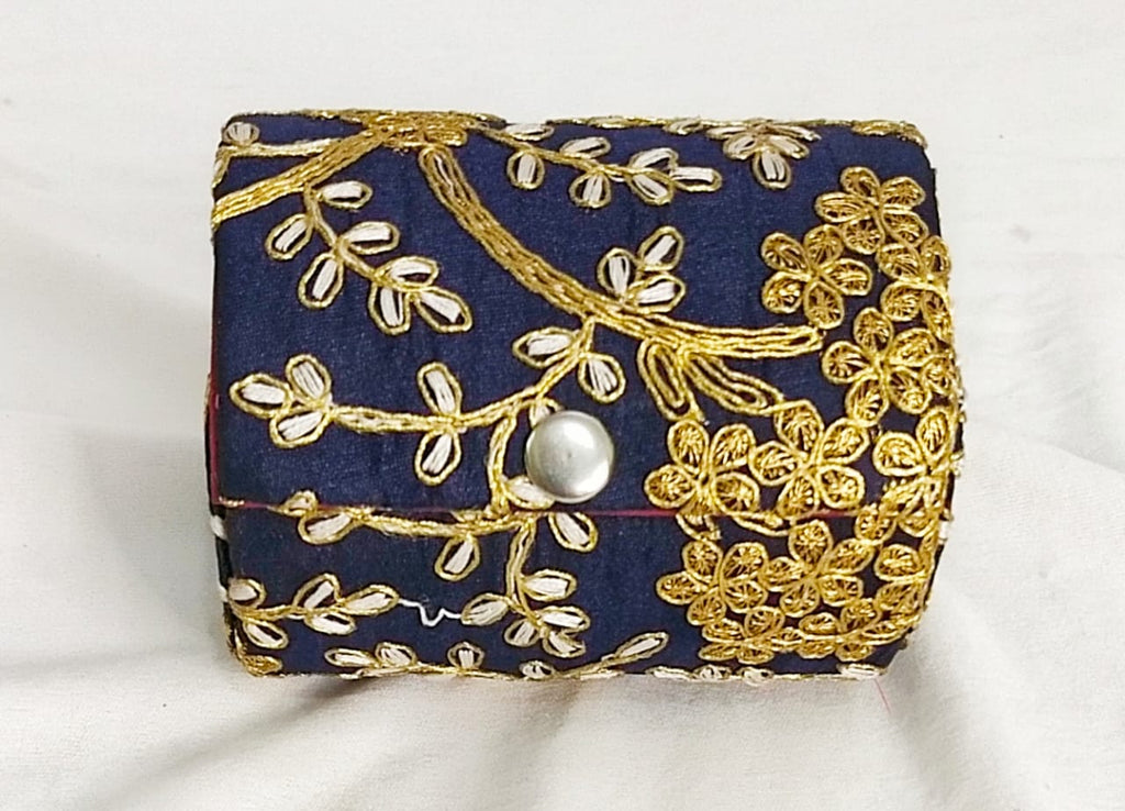 Small Round Embroidered Bangle Box for Gifting & Return Favours – Wrap Shap