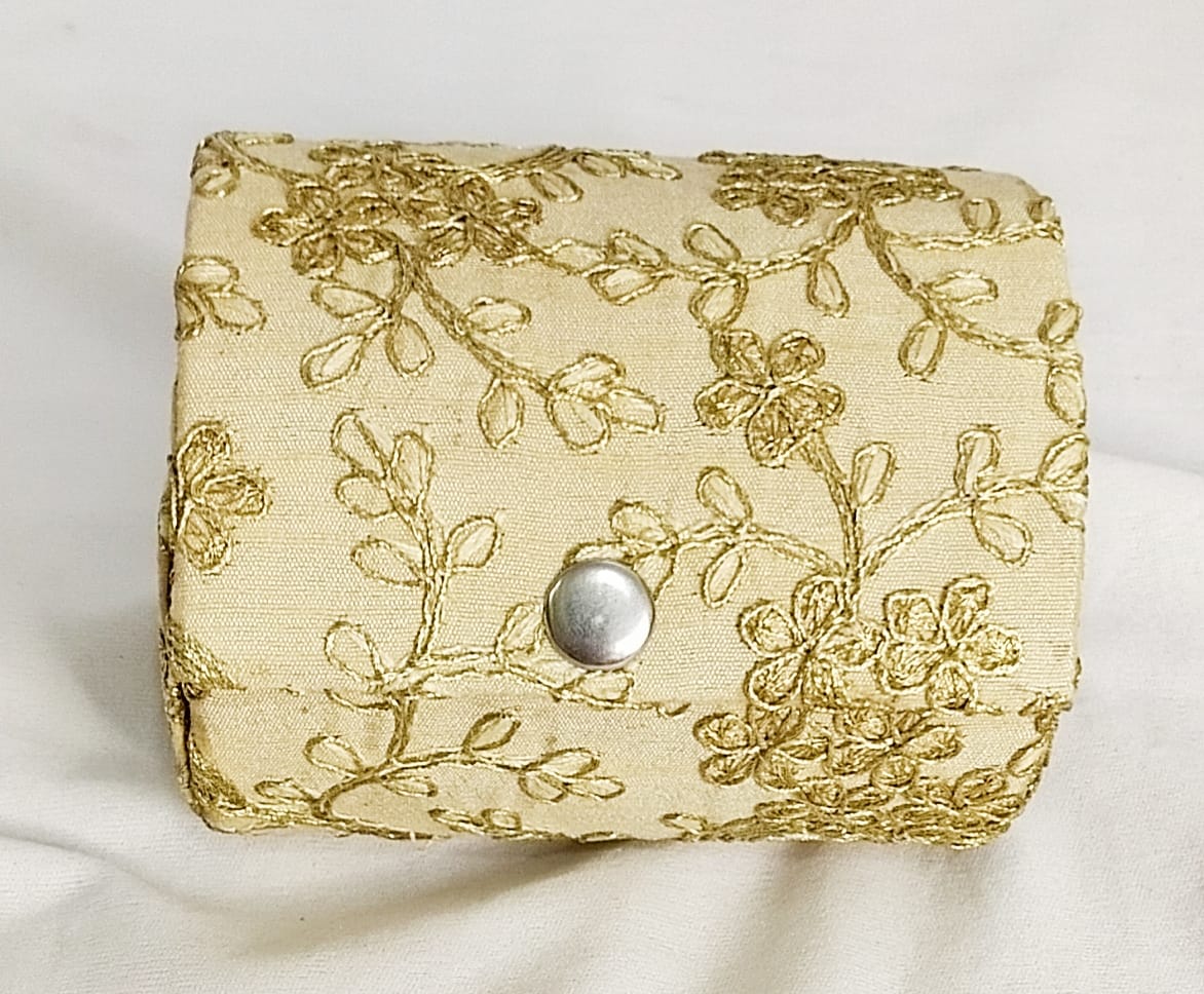 Small Round Embroidered Bangle Box for Gifting & Return Favours – Wrap Shap