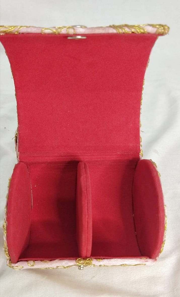 Small Round Embroidered Bangle Box for Gifting & Return Favours – Wrap Shap