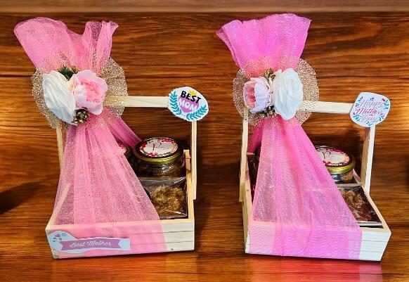 Mother’s Day Gift Hamper with Cookies & Tea Cake in Decorated Basket