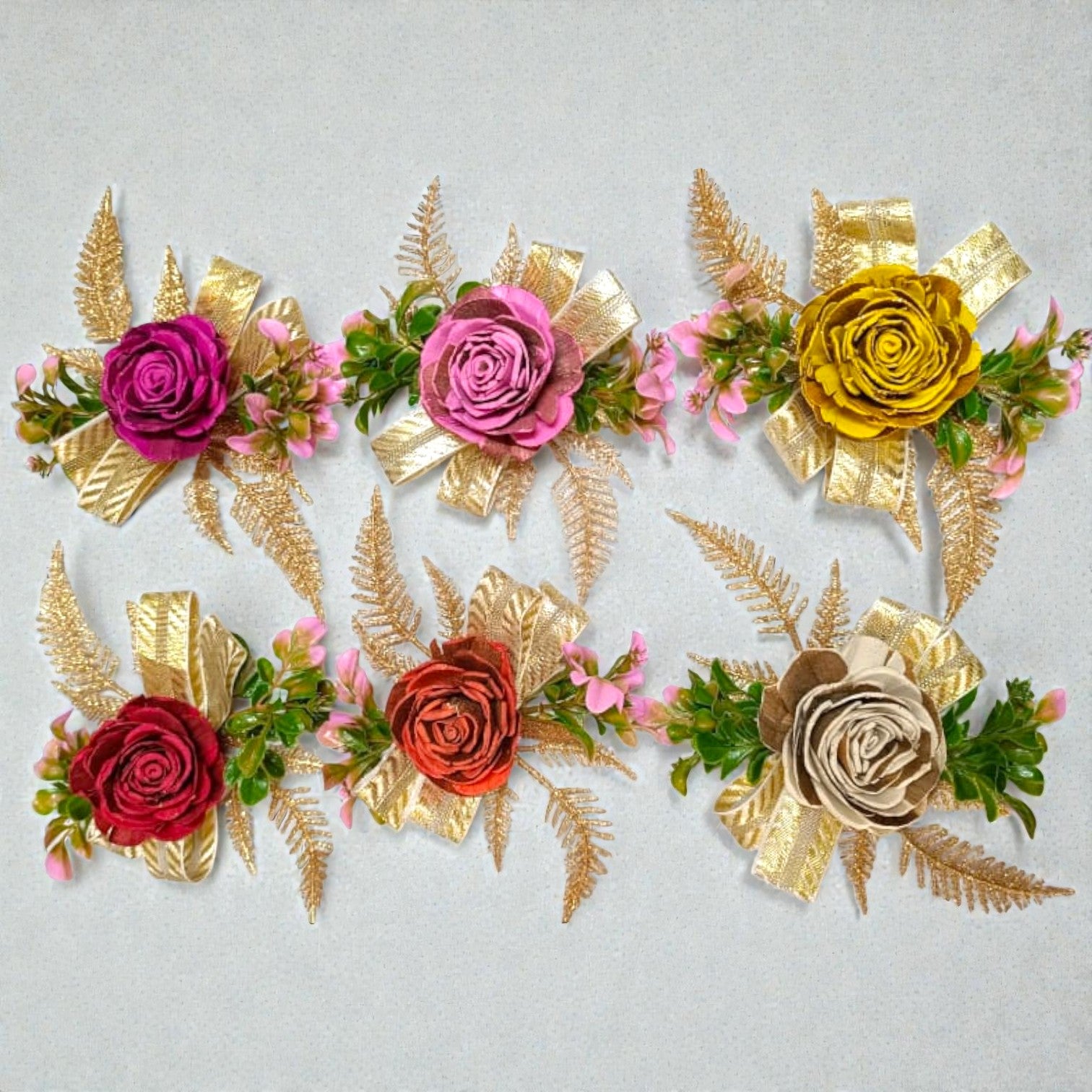 Artificial dry flower bunch with rustic, natural-style blooms for hampers and décor.