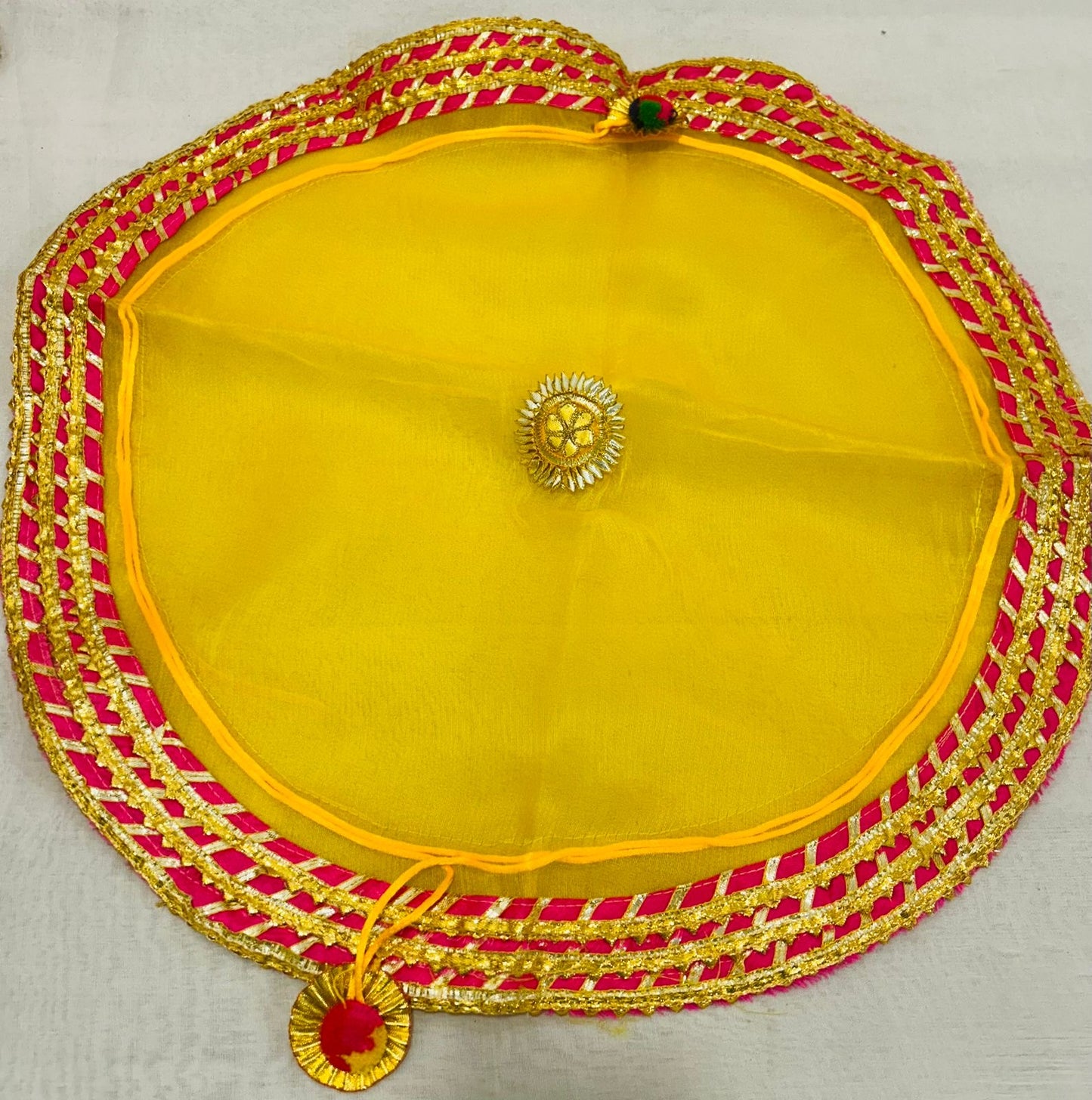 Tissue God Bharai Potli with Multicolored Lace Border – Big Size | Thaal Cover, Pooja, Wedding Use | Wrap Shap