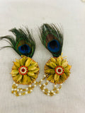 Elegant Fresh Elaichi Brooch with Morpankh (Peacock Feather), traditionally used in Indian weddings for Baraat, Sangeet, Engagement, and Mehendi. Perfect wedding favor and groomsmen accessory.
