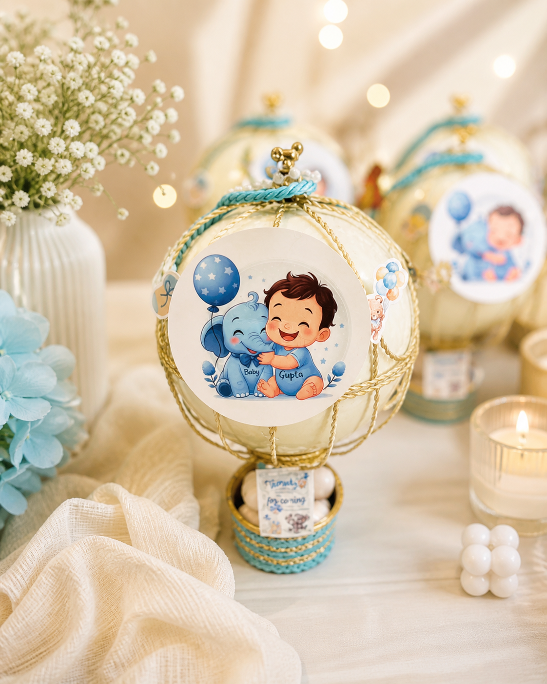 Hot air balloon new born announcemet or baby shower return gift hamper