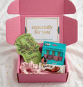 Mini Mother’s Day gift hamper with nail kit and face mask