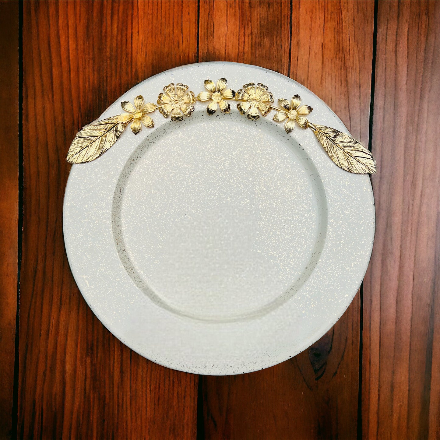 Cream Metal Decorative Platter for Dry-fruit gifting