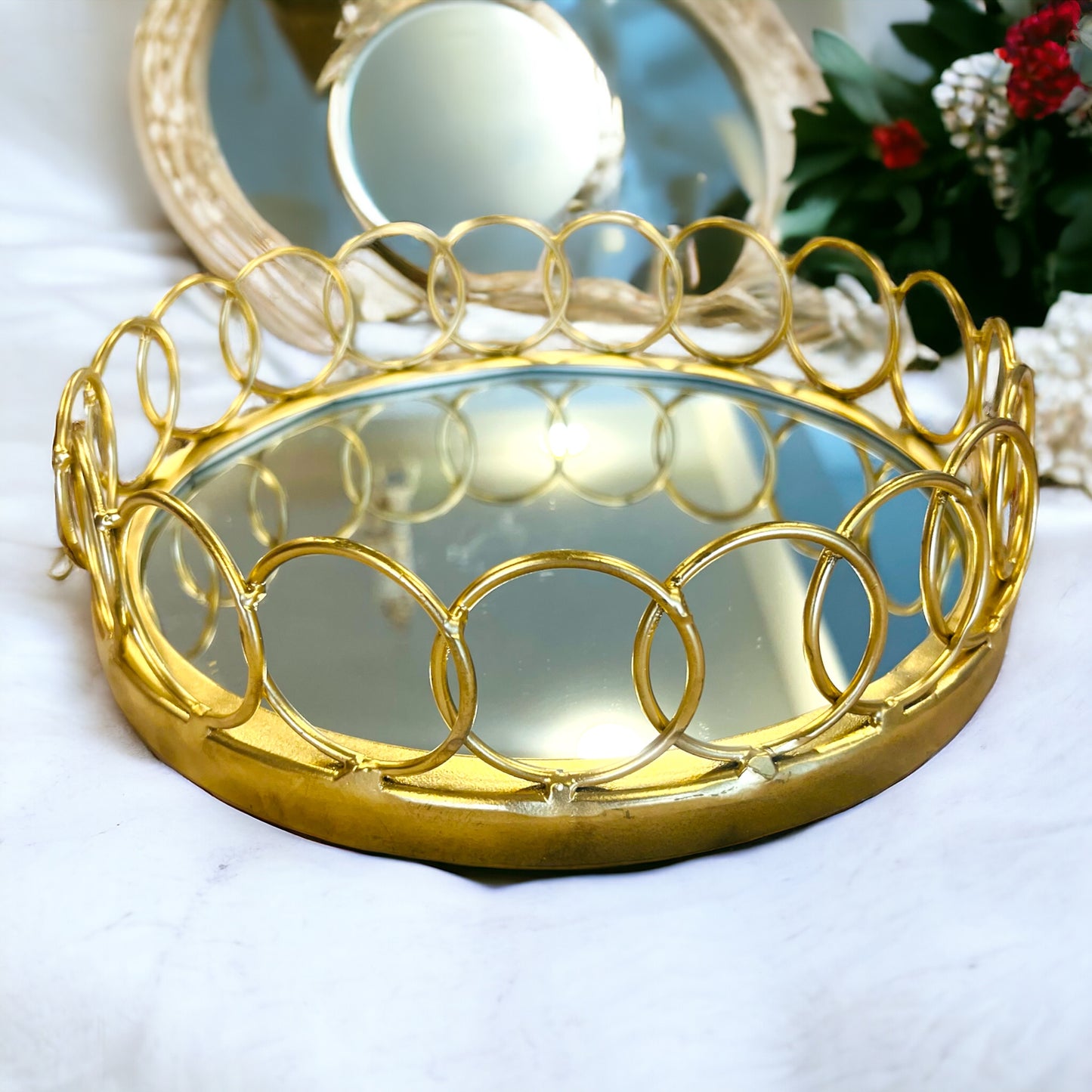 Reflective Elegance: 10-Inch Metal Basket with Mirrored Base