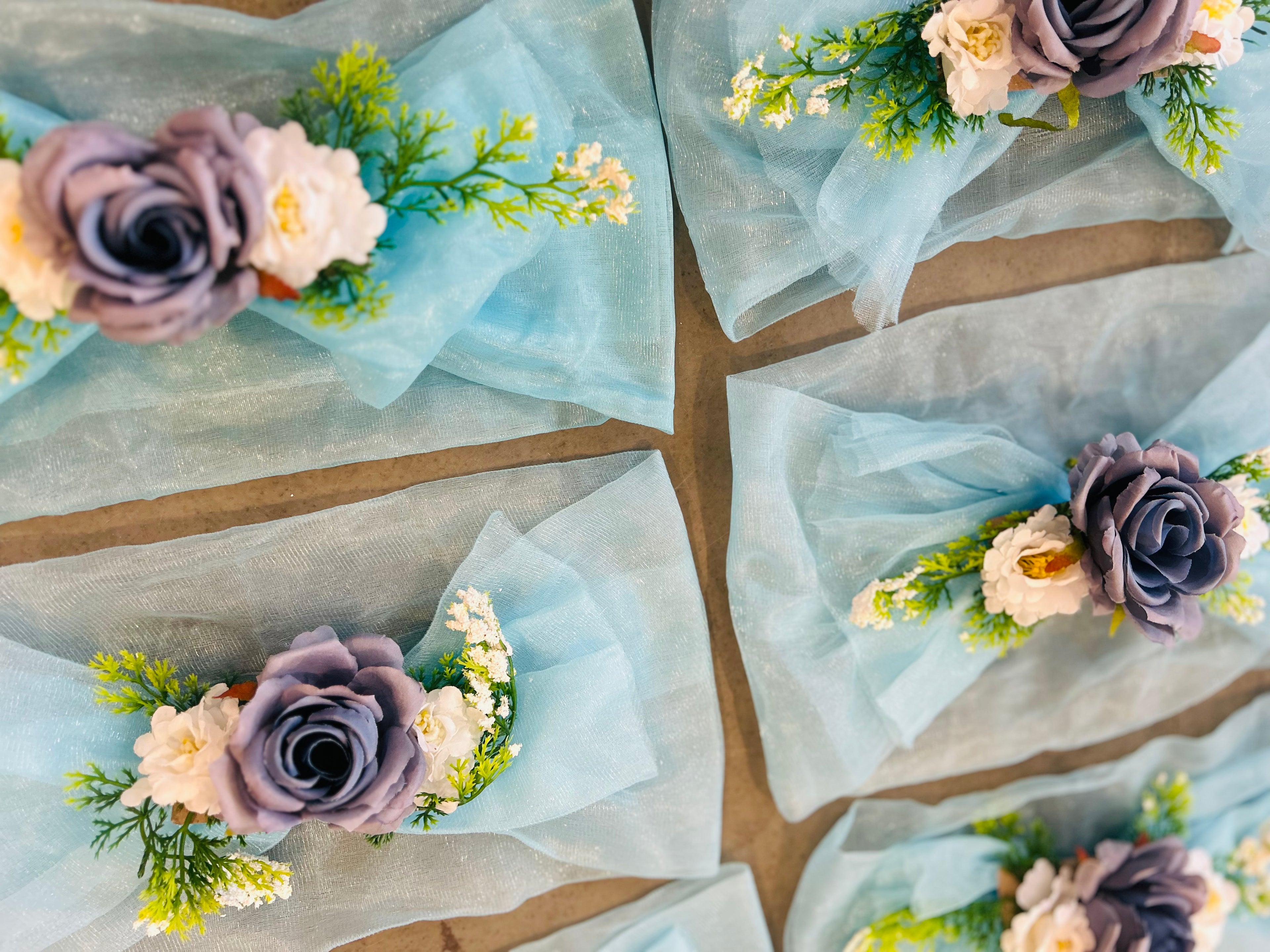 Decorative blue gift tray cover for bridal gifting