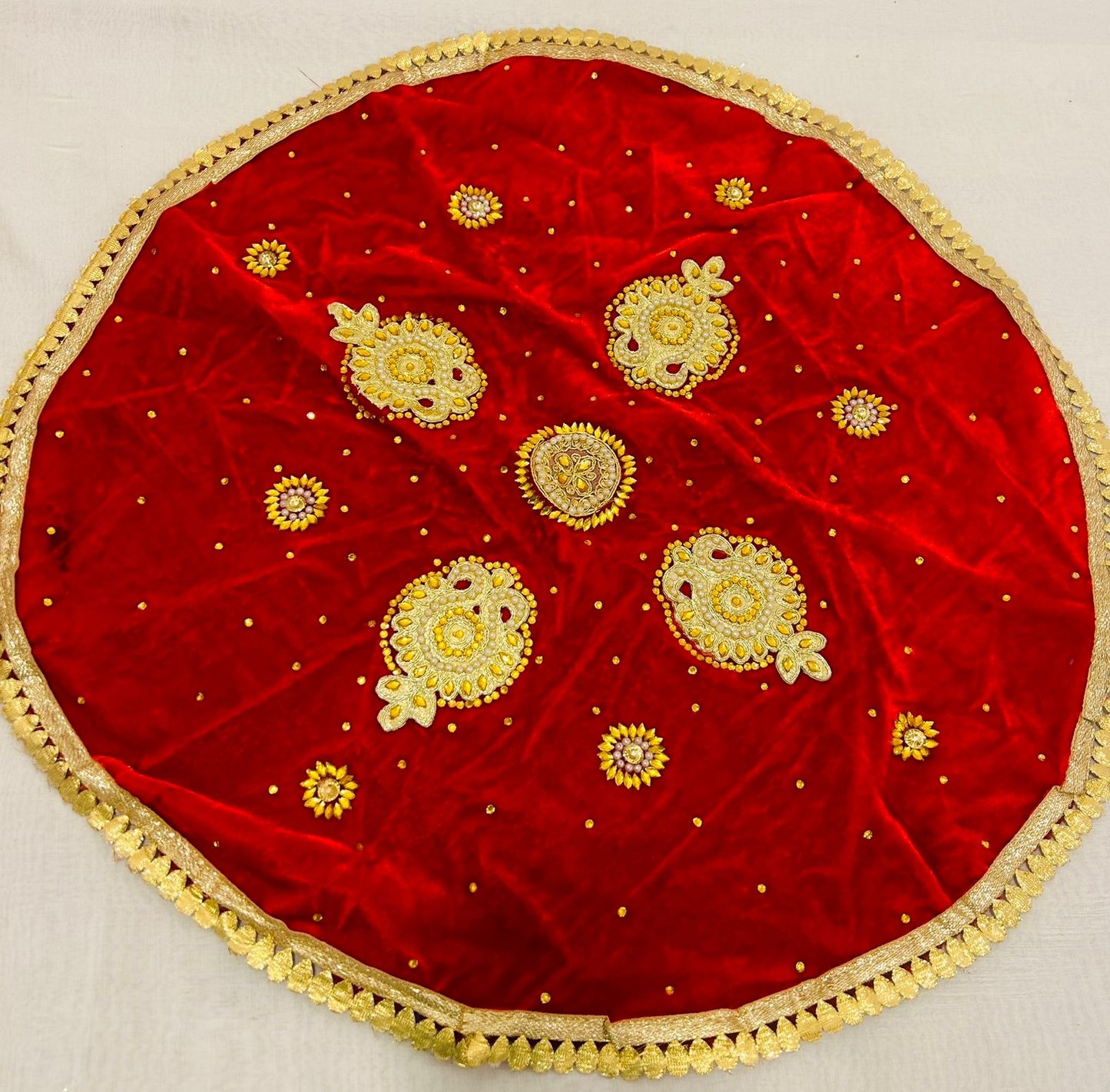Big round velvet thaal cover by Wrap Shap with lace border and elegant center motif, ideal for pooja thali, wedding trays, and festive use